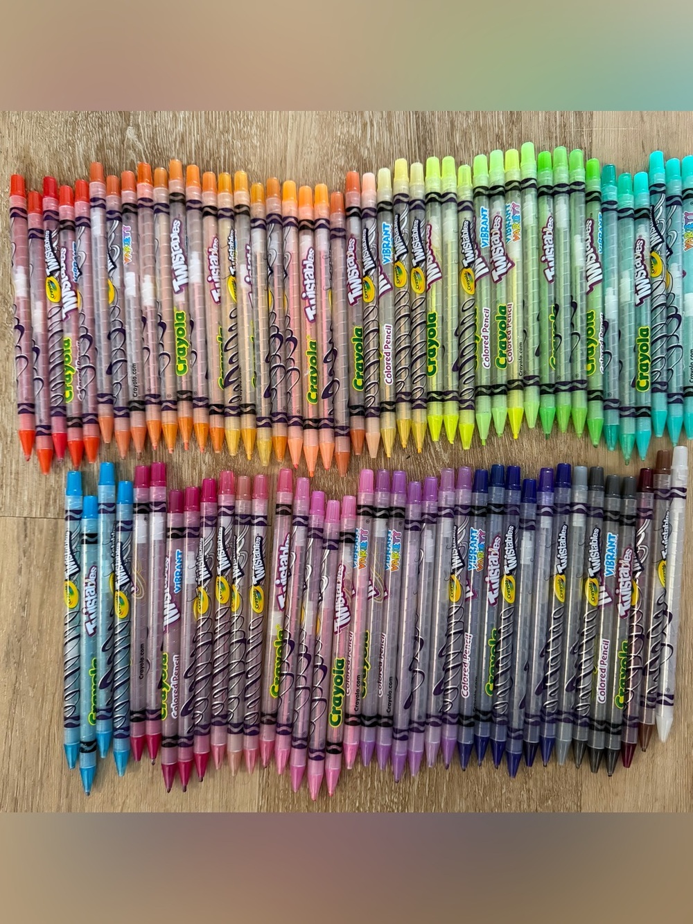 Crayola Twistables Crayons Set – Bright Rainbow Assortment. Gently used